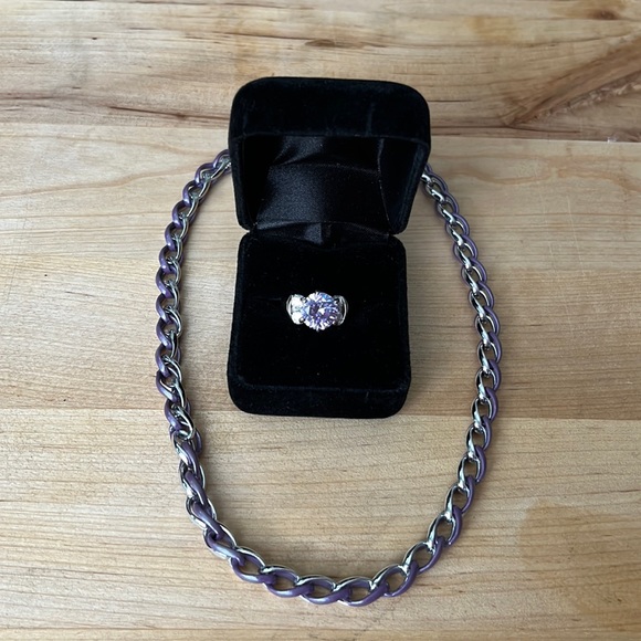 💖 3/$15 Pretty Purple Ring with Necklace - Picture 1 of 12
